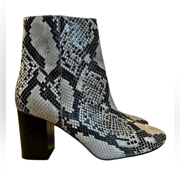 Halogen Alexa Vegan Leather Snakeskin Print Block Heel Ankle Boots Booties - 8.5 - Picture 1 of 11